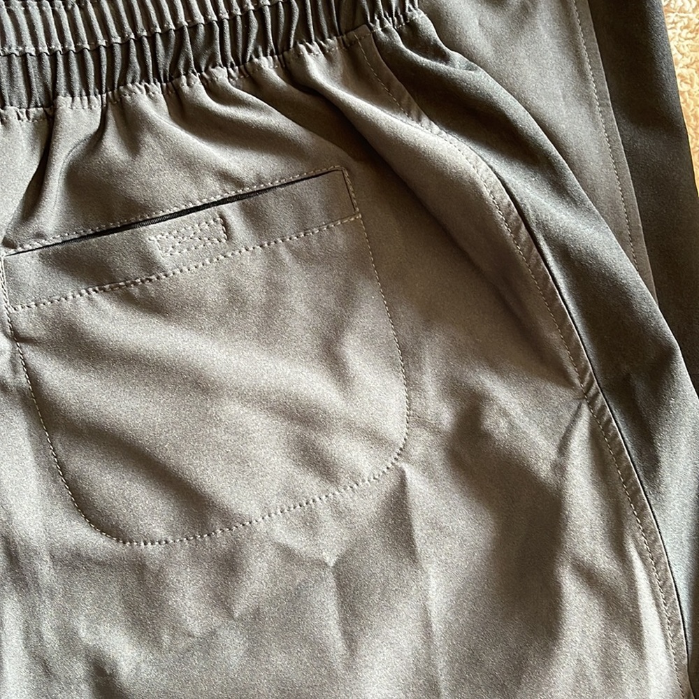 Fabletics Jogger - Picture 4 of 5